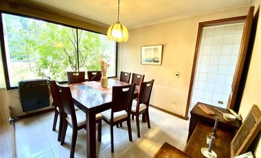 Casa en Venta en San Carlos de Apoquindo / Camino El Alba / Para remodelar