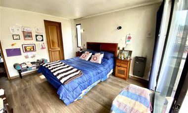Casa en Venta en San Carlos de Apoquindo / Camino El Alba / Para remodelar