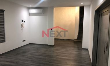 EN VENTA CASA EN FRACCIONAMIENTO LOS REALES