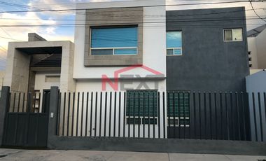 EN VENTA CASA EN FRACCIONAMIENTO LOS REALES