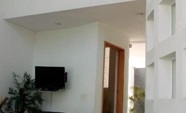 Cuernavaca - Casa en venta estilo moderno lista para habitar
