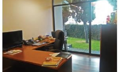 Oficinas en renta con extraordinaria ubicación en Arcos Bosques. Opción a Venta