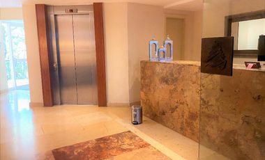 Penthouse de Lujo en Residencial Parque Escondido: Tu Oasis Urbano