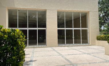 Penthouse de Lujo en Residencial Parque Escondido: Tu Oasis Urbano