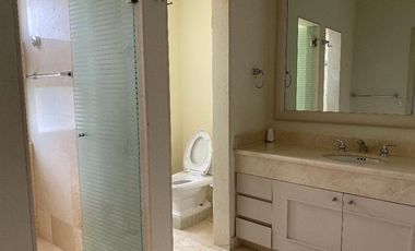Penthouse de Lujo en Residencial Parque Escondido: Tu Oasis Urbano