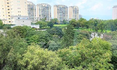 Penthouse de Lujo en Residencial Parque Escondido: Tu Oasis Urbano