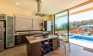 Amplia y cómoda casa para habitar y/o de descanso en Rancho San Diego, Ixtapan de la Sal
