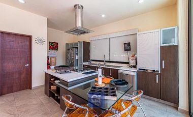 Amplia y cómoda casa para habitar y/o de descanso en Rancho San Diego, Ixtapan de la Sal