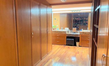 Exclusiva Residencia de Lujo en Satélite, con Área de Juegos, Terraza, Sala de Doble Altura y Más