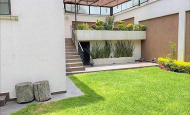 Exclusiva Residencia de Lujo en Satélite, con Área de Juegos, Terraza, Sala de Doble Altura y Más