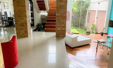 Exclusiva Residencia de Lujo en Satélite, con Área de Juegos, Terraza, Sala de Doble Altura y Más