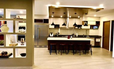 Junto al Campo de Golf ejecutivo de Bosque Real - Casa en Venta