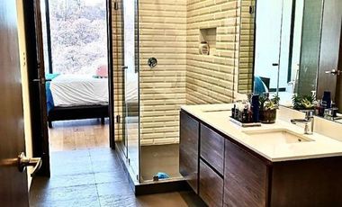 Junto al Campo de Golf ejecutivo de Bosque Real - Casa en Venta