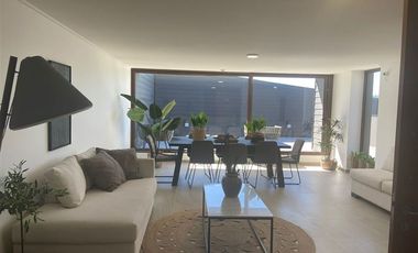 Departamento en Arriendo en Prat 690
