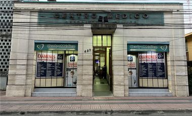 SE VENDE CENTRO MEDICO EN LINARES.