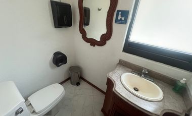 Renta clinica de muy reconocido prestigio en Las Arboledas, LHR62