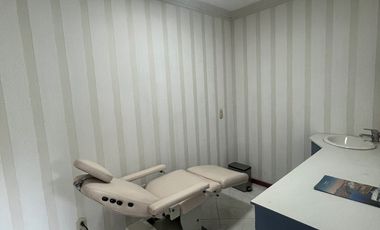 Renta clinica de muy reconocido prestigio en Las Arboledas, LHR62
