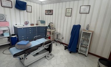 Renta clinica de muy reconocido prestigio en Las Arboledas, LHR62