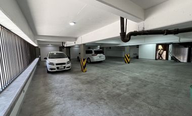 Edificio en Venta, para Corporativo en Circuito Comercial Satélite