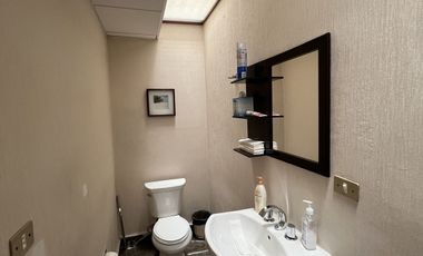 Edificio en Venta, para Corporativo en Circuito Comercial Satélite