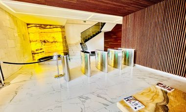 RENTO O VENDO EDIFICIO DE OFICINAS CORPORATIVAS, todo o en partes