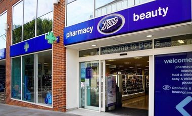 Rentamos local comercial para tienda de auto servicio Cod. LRI001