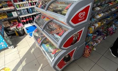 Rentamos local comercial para tienda de auto servicio Cod. LRI001