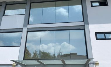 Edificio en Venta, Ave. Lomas Verdes, para oficinas y/o consultorios Cod.EDV26