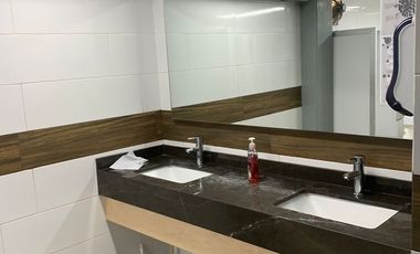 Edificio en Venta, Ave. Lomas Verdes, para oficinas y/o consultorios Cod.EDV26