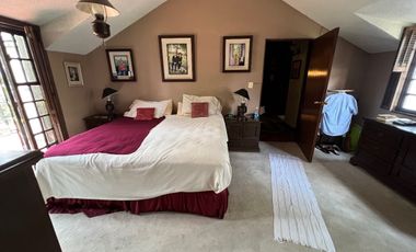 Vendo casa en las arboledas estilo ingles tudor