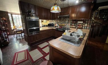 Vendo casa en las arboledas estilo ingles tudor