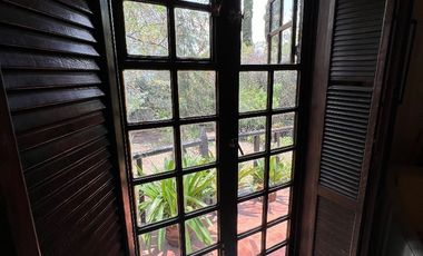 Vendo casa en las arboledas estilo ingles tudor