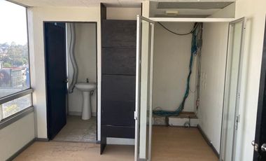 Oficina en Venta o Renta, en San Lucas Tepetlacalco Cod. OV365 / OR629