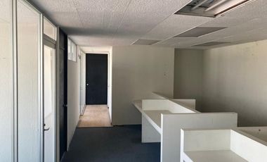 Oficina en Venta o Renta, en San Lucas Tepetlacalco Cod. OV365 / OR629