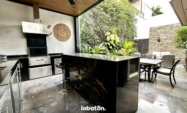CASA EN VENTA EN COLINAS DE LA SIERRA MADRE