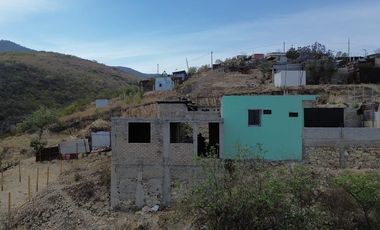 Se vende casa a diez minutos de Plaza del valle