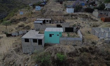 Se vende casa a diez minutos de Plaza del valle