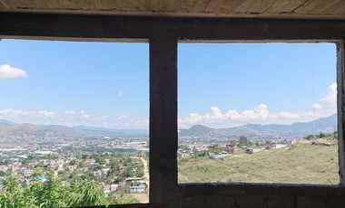 Se vende casa a diez minutos de Plaza del valle