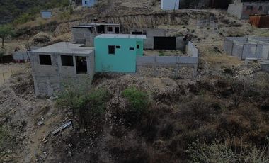 Se vende casa a diez minutos de Plaza del valle