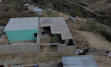Se vende casa a diez minutos de Plaza del valle