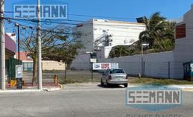 Terreno  en renta  en  Av. Costa Verde, Frente Av. Isabel la Catolica Boca de Rio, Veracruz.