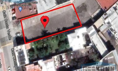 Terreno  en renta  en  Av. Costa Verde, Frente Av. Isabel la Catolica Boca de Rio, Veracruz.