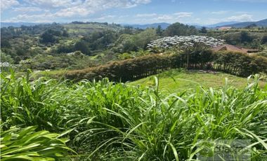 Venta finca en parcelación vía El Retiro a Montebello