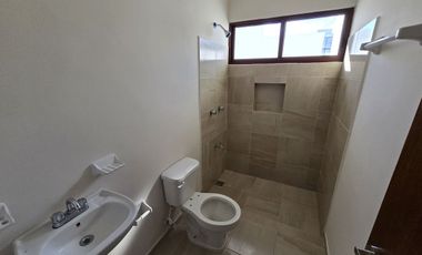 Casa en privada al norte de Mérida 4 habitaciones + Cuarto de Servicio