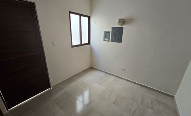 Casa en privada al norte de Mérida 4 habitaciones + Cuarto de Servicio