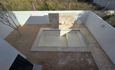 Casa en privada al norte de Mérida 4 habitaciones + Cuarto de Servicio