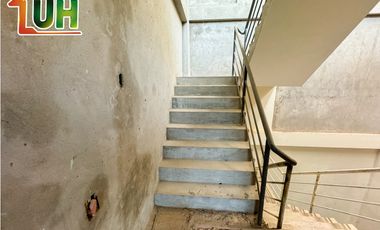 00620 - VENTA HOSPEDAJE YARINACOCHA - OPORTUNIDAD DE INVERSION