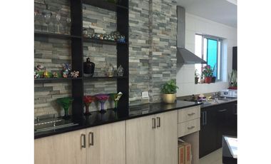 VENTA DE APARTAMENTO CON VISTA AL MAR EN  VIA PORRAS PH THE VIEW