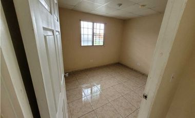 VENDO CASA DE BARRIADA EN BAGALA