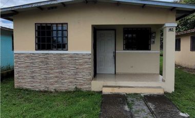 VENDO CASA DE BARRIADA EN BAGALA